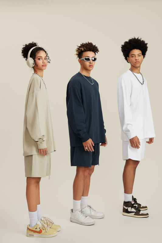 Unisex American Heavyweight Long Sleeve T-Shirt - 100% Cotton Relaxed Fit Couple's Tee, Minimalist Streetwear Essential