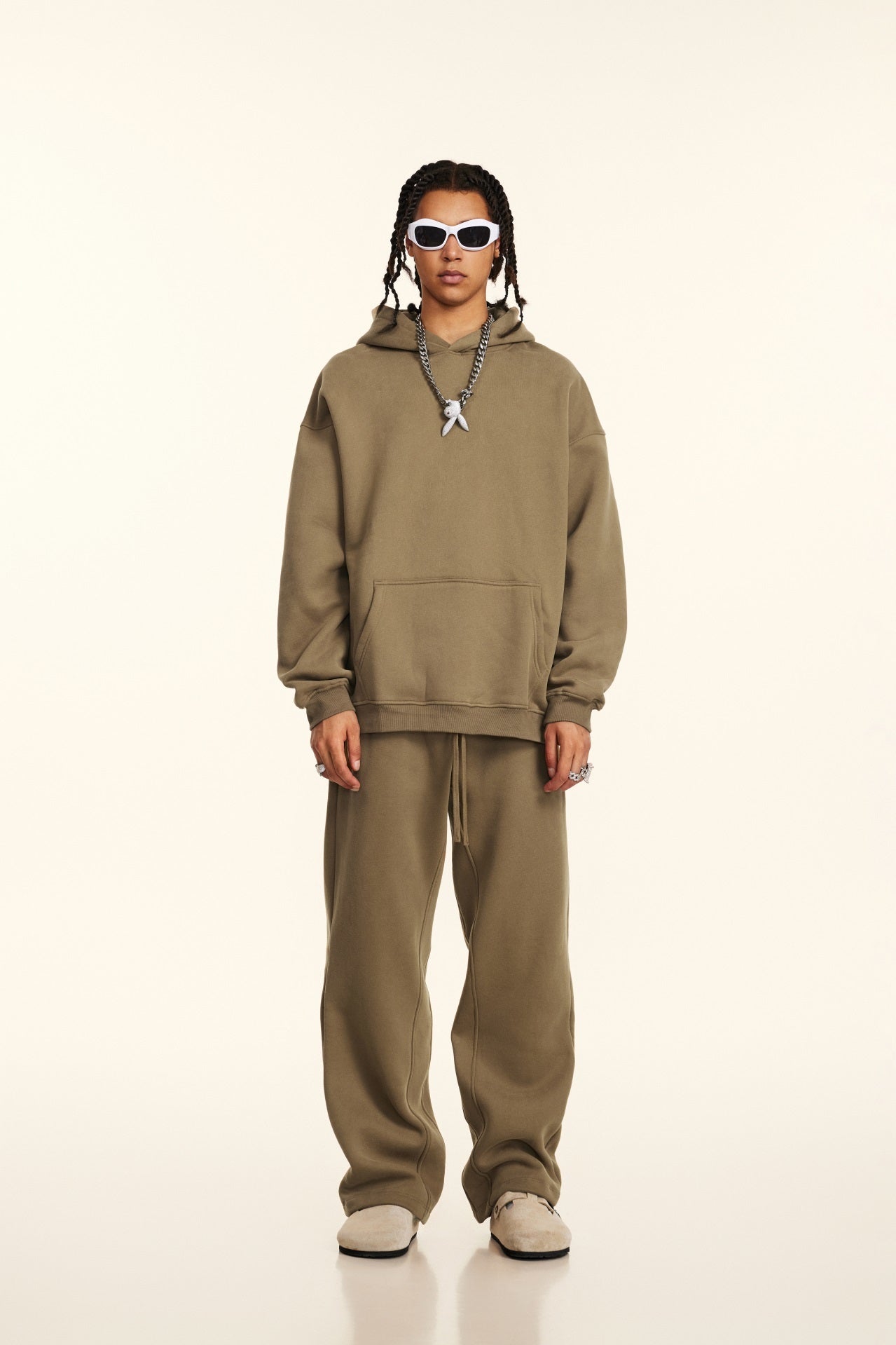 Custom 345GSM Fleece Joggers - Heavyweight Blank Streetwear Pants, Oversize Fit Brushed Insided Unisex Sweatpants with Pocket