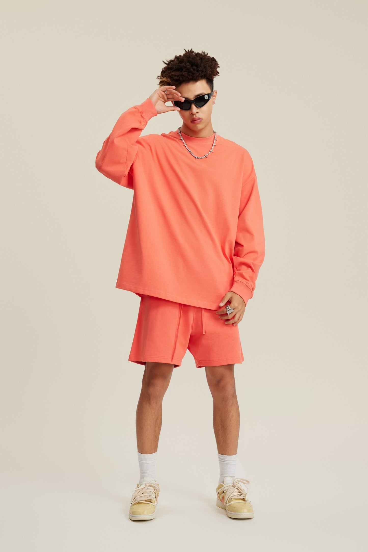 Unisex American Heavyweight Long Sleeve T-Shirt - 100% Cotton Relaxed Fit Couple's Tee, Minimalist Streetwear Essential