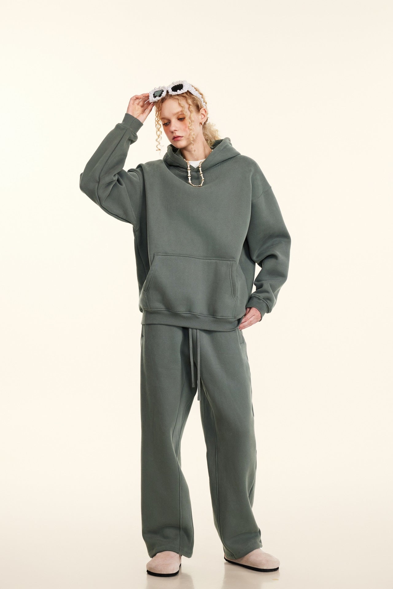 Custom 345GSM Fleece Joggers - Heavyweight Blank Streetwear Pants, Oversize Fit Brushed Insided Unisex Sweatpants with Pocket